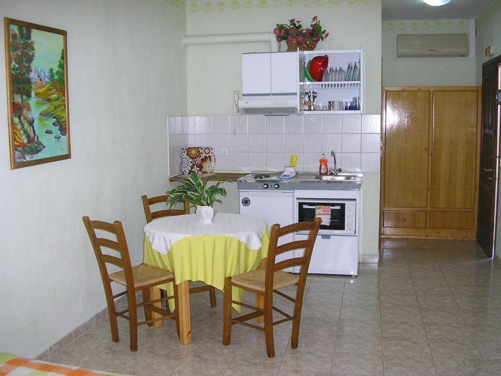Aris Junior Studio & Apartments Neo Klima Buitenkant foto